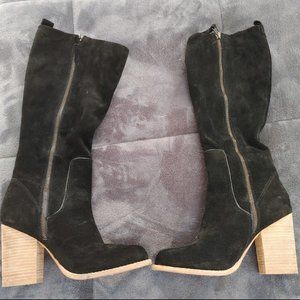 Bill Blass black suede boots